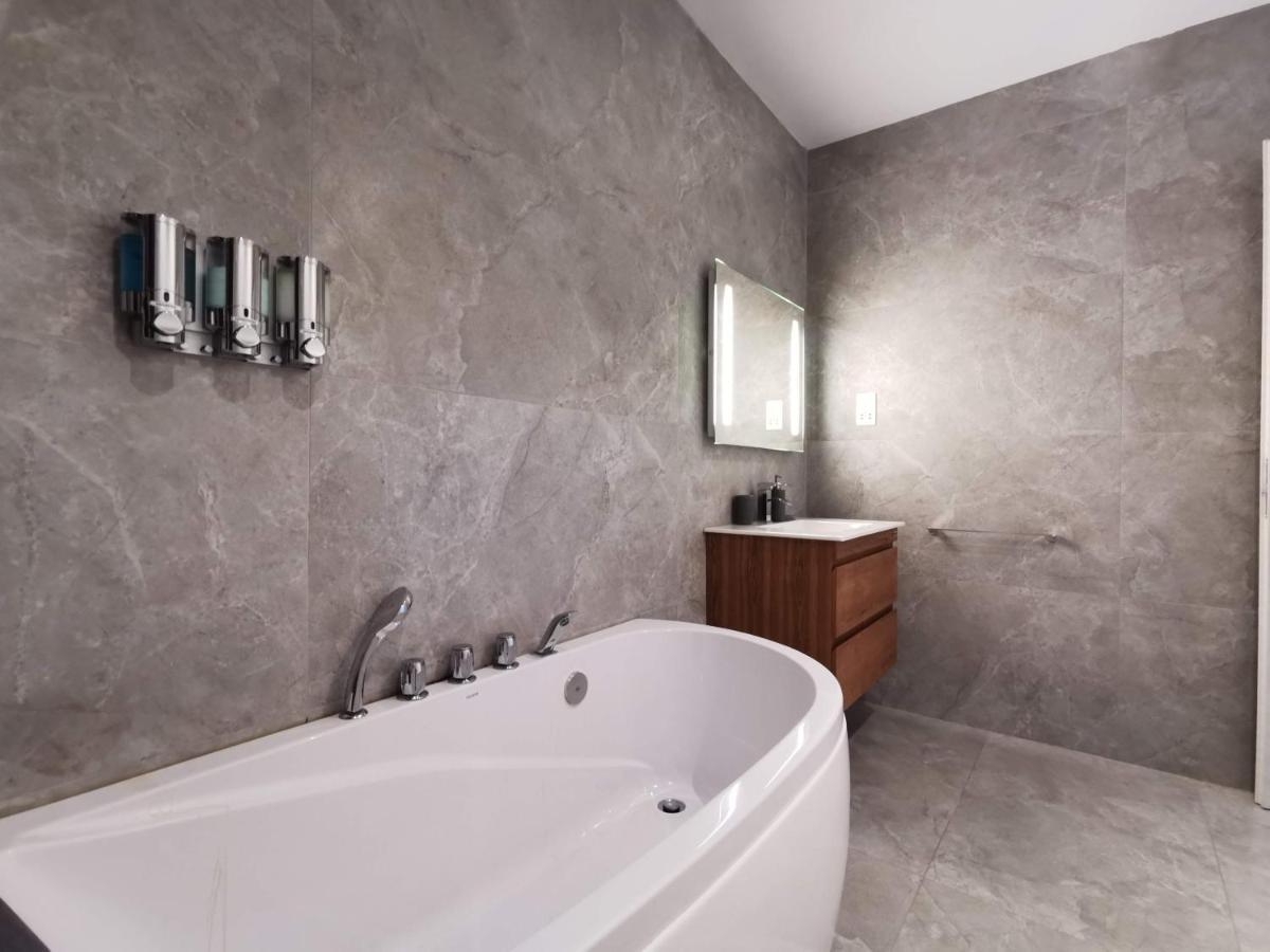 Duplex Maisonette With Heated P-Pool And Jacuzzi San Ġiljan Exterior foto